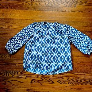 Patterned blouse Size XS